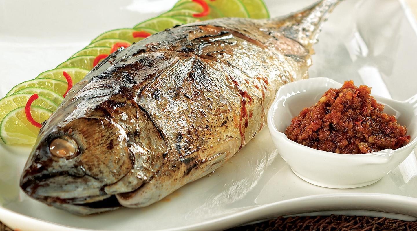 Resep Ikan Tongkol Bakar Sambal Kenari